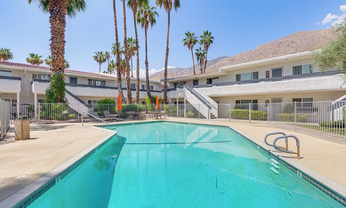 Palm Springs Condo | 2 Mi to Downtown: Gated Condo in Palm Springs