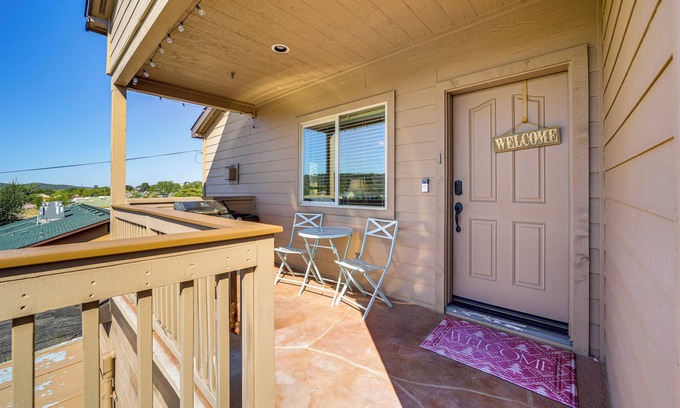 Payson Apartment | 2 Mi to Lake: Apt w/Balcony in Payson!
