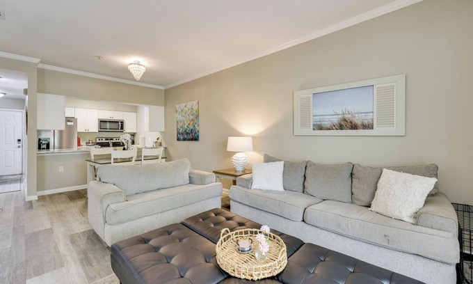 Sandestin Condo | 2 Mi to Ocean! Poolside Escape in Miramar Beach