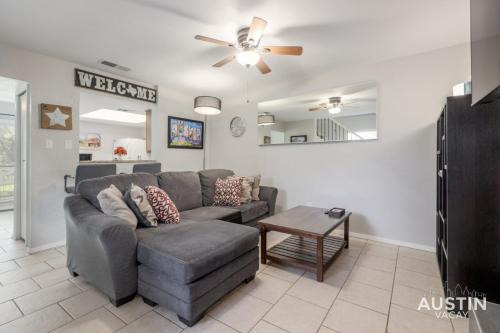 South Lamar Apartment | 2 Miles to DT Updated Pet-Friendly Home for Four
