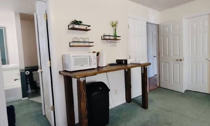 Colorado Springs House | 2 minutes away from down town Old Colorado Springs, stunning view of Pikes Peak