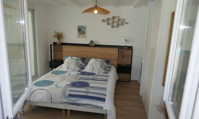 Saint-Georges-de-Didonne Apartment | 2-person self-contained studio gite in a quiet location near the beach!