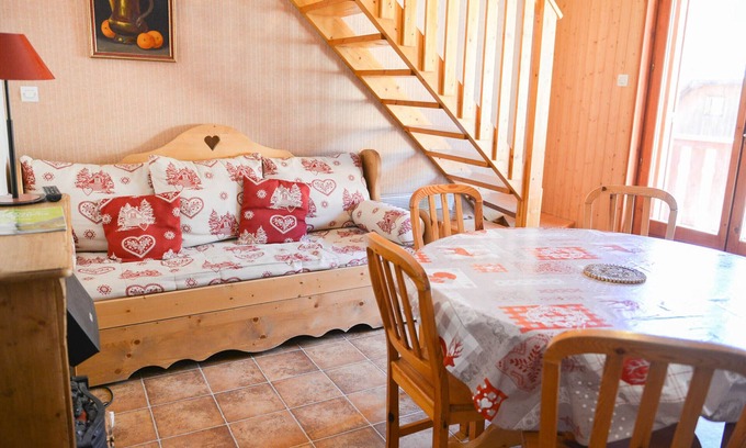 Valloire Apartment | 2-Room Apartment with Mezzanine, Sleeps 6, West-Facing, Near Valloire Center