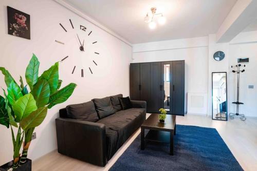 Chiajna Apartment | 2 Rooms Apartment Bucharest Militari Residence bed