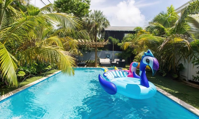 Grandview Heights House | 2 Units w/Heated Pool- 5BR WPB Retreat N Downtown