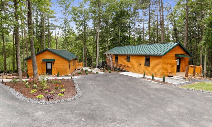 Big Cove Tannery Cabin | 2 WATERFRONT CABINS 2 HOT TUBS 2 FIRE RINGS BEACH FISH HIKE KAYAKS TUBES GRILLS