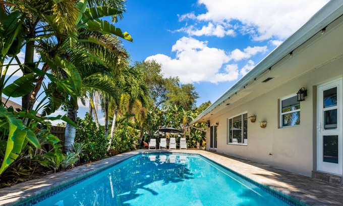 Cooper City House | 20 min to Beach Pool Villa Near Hard Rock Casino