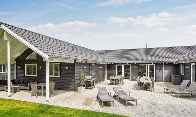 Olpenitz House | 20 person holiday home in Hasselberg