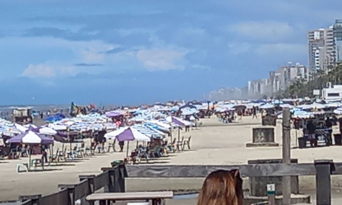Praia Grande Apartment | 200m2 apartment with balconies and backyard, 2 minutes from the beach, 2 parking spaces, 24-hour doorman, 8 people