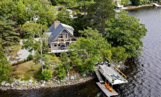 Waverley Cottage | 2025 Vacation Rental of the Year cottage completely surrounded by water!