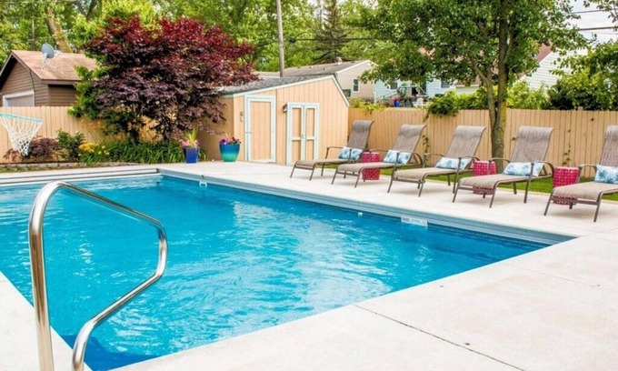 New Buffalo House | (2026 OPEN!) NEW BUFFALO HOME WITH PRIVATE HEATED POOL!