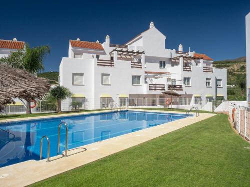 Estepona Apartment | 2060-Newly furnished 2 bedrooms apt with golf