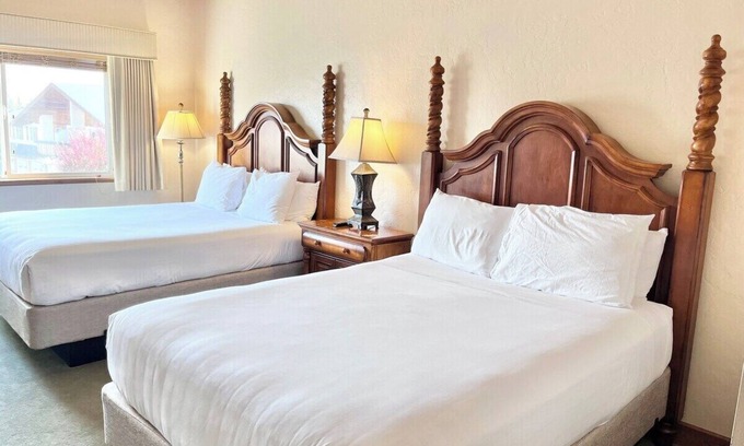 Midway Condo | 2071 Cozy Double Queen Suite 4-Star Resort