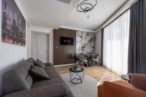 Skopje Region Apartment | 20th Floor Amazing View, Spa & Fitness Parking APT