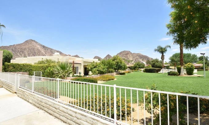 La Quinta House | 214 Vista de Nopal 2 bedroom