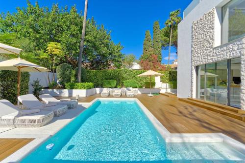 Puerto Banus Villa | 2244 new modern luxury villa in puerto banus