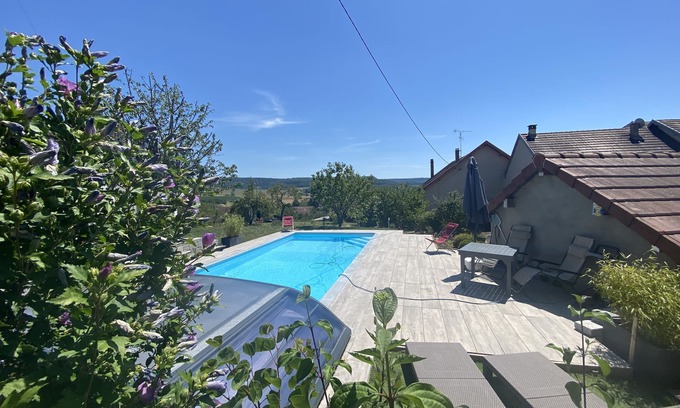 Brery House | 240m2 Family House with Heated Swimming Pool in Winegrower Village