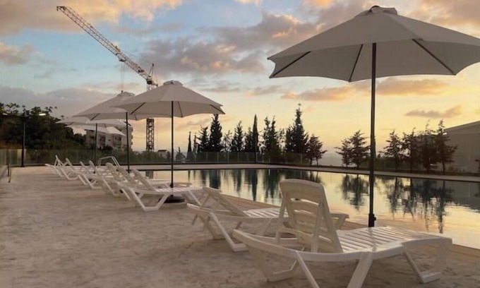 Tabarja Apartment | 24H Electricity, By the pool APP