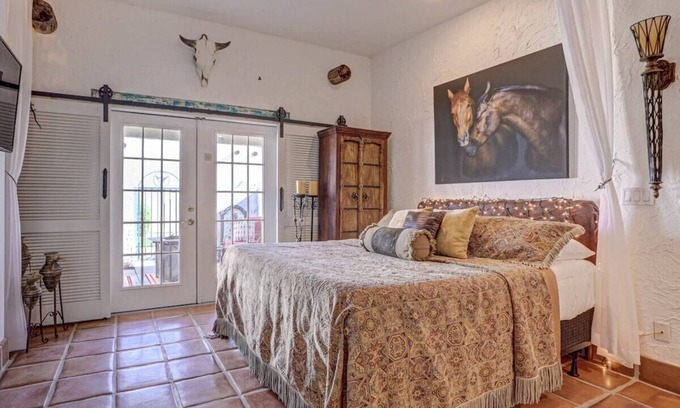St. George Villa | 27 Amira ALLMAN · Relax! Spanish Rose King Bed+Kitchen Pool+Spa+Gym
