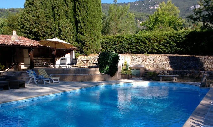 Seillans Villa | 280 M² property, 5 bedrooms, sleeps 12, air-conditioned, 7000 M2 of flat land