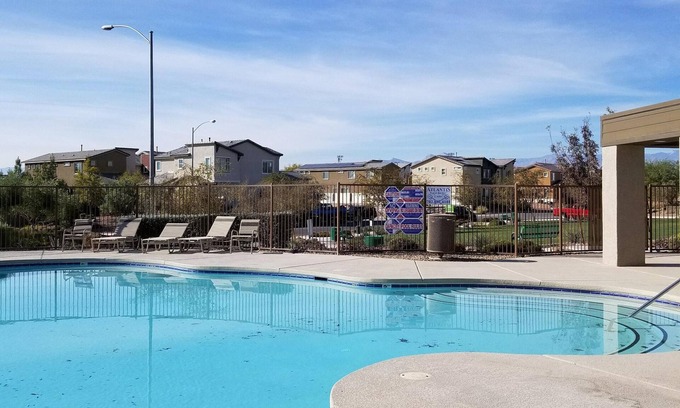 North Las Vegas House | 2B/2B House, Gated near Aliente Casino, Near VA Hosp, Speedway, Fremont, Strip