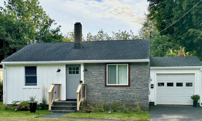 Utica House | 2Bd 1Ba fully renovated private home In Utica, NY. Minutes to everything