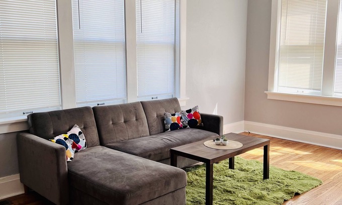 Richmond Heights Apartment | 2bd apartment