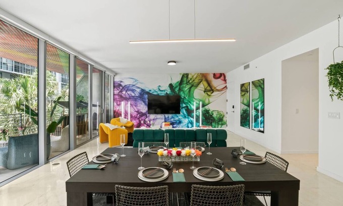 Wynwood Art District Condo | 2BR/2BA | 1400 SF | Balcony | Parking | Rooftop