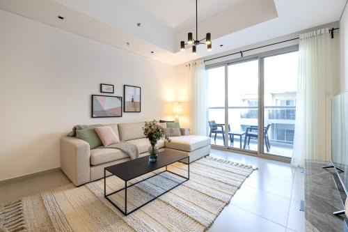 Jumeira 3 Apartment | 2BR API 1000 Community View Jumeirah