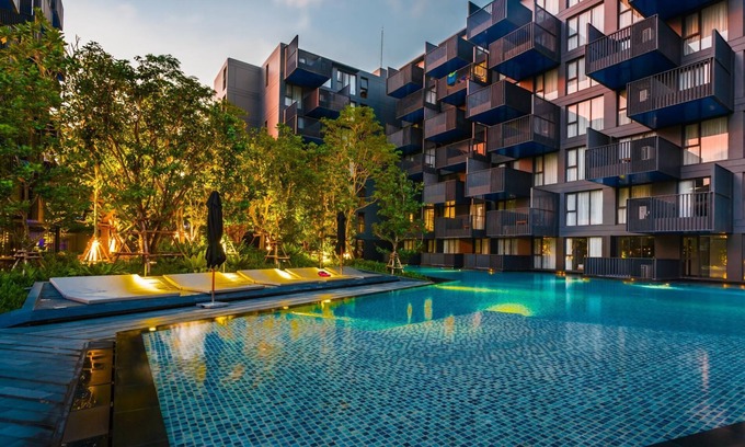 Patong Apartment | 2br at The Deck Great location & sea view pool