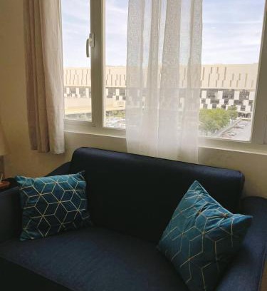 Las Pinas Apartment | 2br condo in Southmall Las Pinas 25 mins to NAIA - 709T3