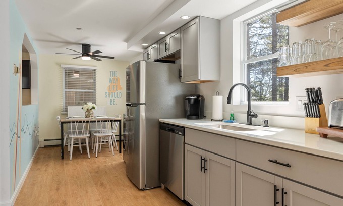 Old Orchard Beach Apartment | 2BR Cozy Retreat, Near Beach, Parking