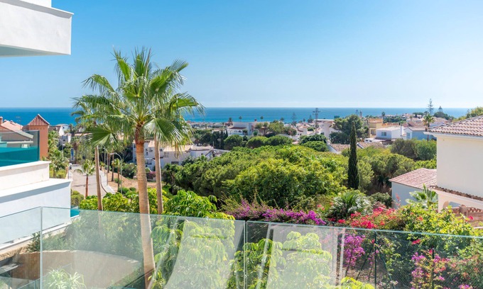 El Faro Apartment | 2BR Luxury - Santa Barbara Heights, Good WiFi & AC