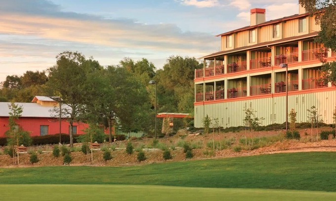Angels Camp Condo | 2br Unit Family Vacation-Outdoor Fun & Golf!