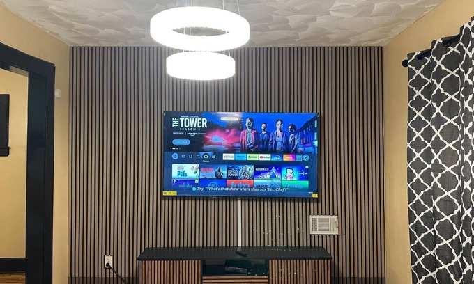 Weequahic House | 2Kings Luxury Home - Spacious Stay in Newark, NJ Near NYC & EWR Airport