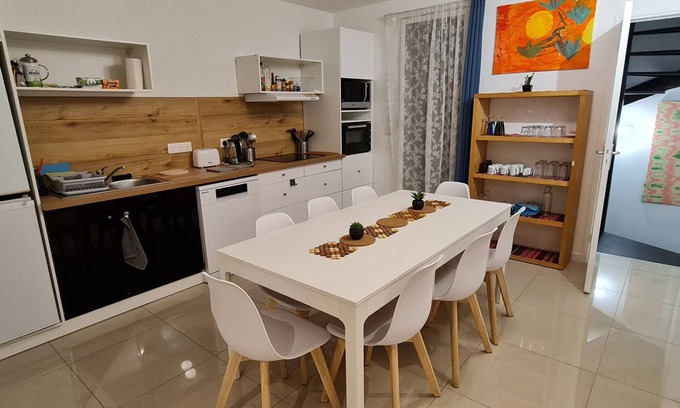 Villejuif House | 2km from Porte d'Italie Paris, warm and quiet apartment