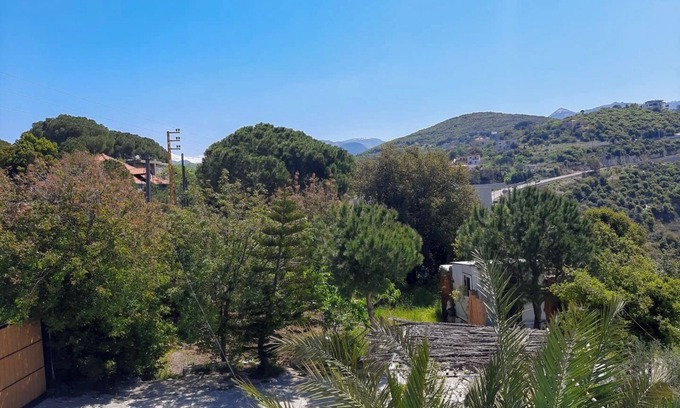 Kfardebian Cabin | 3.0 km Jouz River Mseilha Hiking, À La Belle Étoile