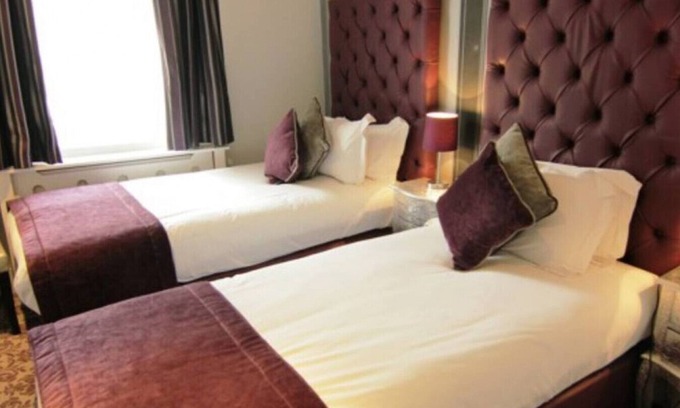 City of Westminster Apartment | 3 Bed/2.5 Bath Flat, Sky TV, Air Con