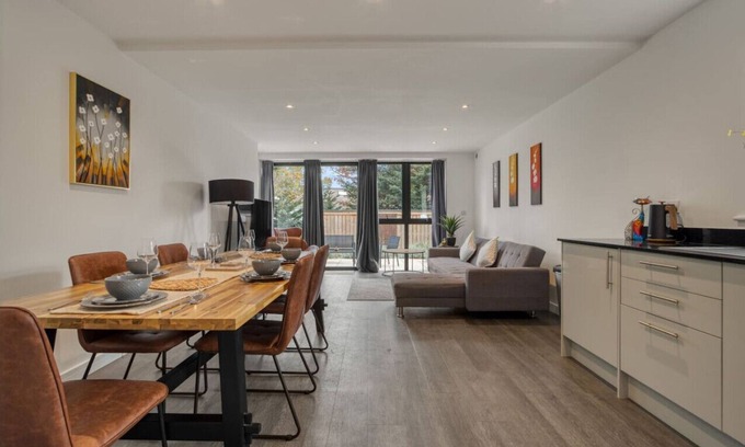 Brent Apartment | 3-Bed, 2-Bath Wembley Apartment with Free Parking