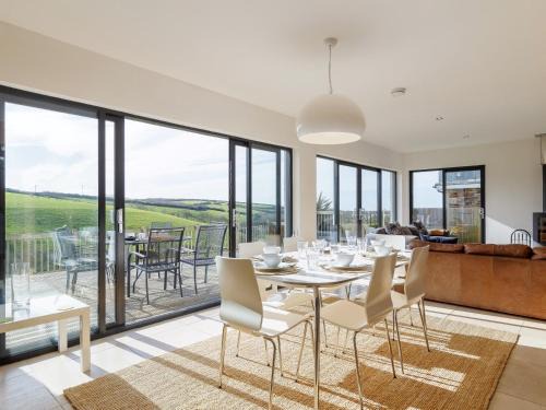 Saint Gennys House | 3 Bed in Crackington Haven 78271