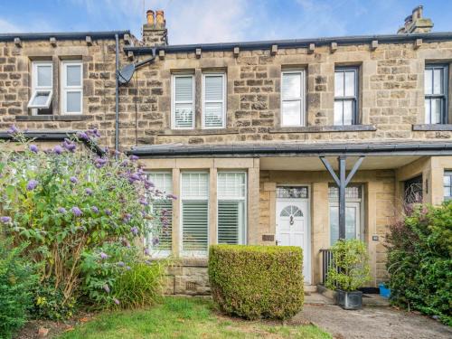 Knaresborough House | 3 Bed in Knaresborough 74150