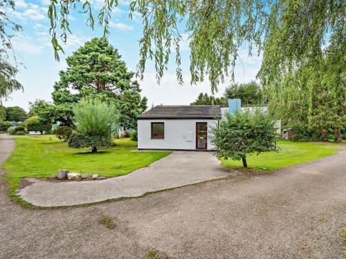 Saltash House | 3 Bed in Saltash 30040