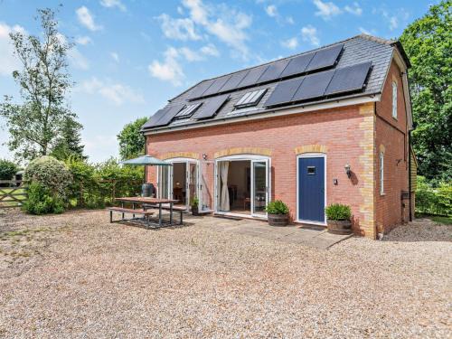 Sturminster Newton Apartment | 3 bed property in Sturminster Newton Dorset RCORN