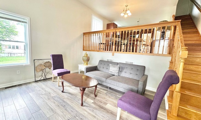 Danville House | 3 Bedroom 2 Bath Modern Town Home Near GMC