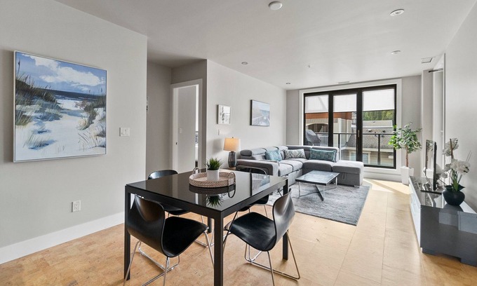 Sicamous Condo | 3 bedroom, 2 bathroom condo on Mara Lake with Pool and Boat Slip