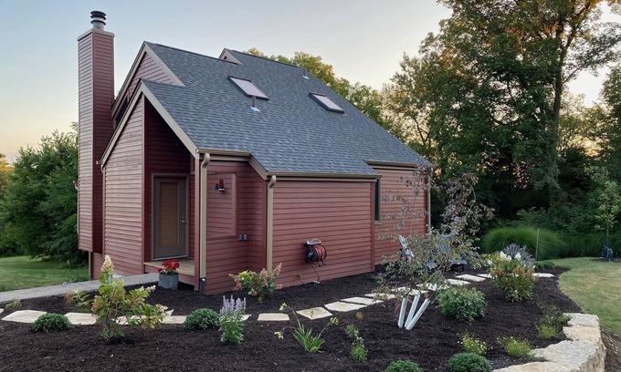 The Galena Territory House | 3 Bedroom - 3 Bath in the Heart of the Galena Territory Amenity Accessibility