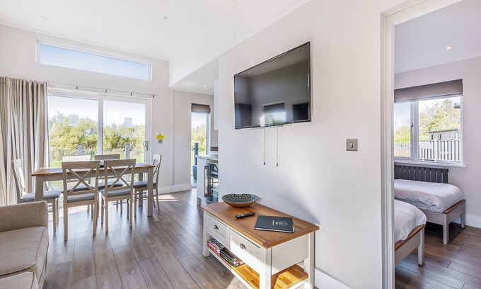 Poulton-le-Fylde Ski Chalet | 3 bedroom accommodation in Poulton-Le-Fylde