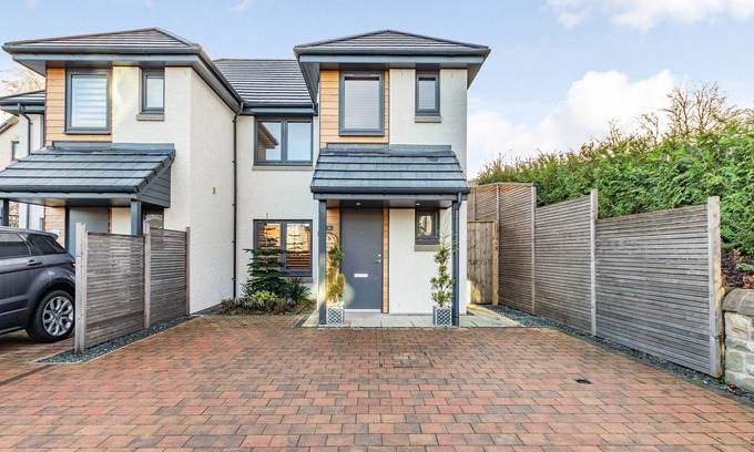 Auchterarder Cottage | 3 bedroom accommodation in Auchterarder, near Gleneagles