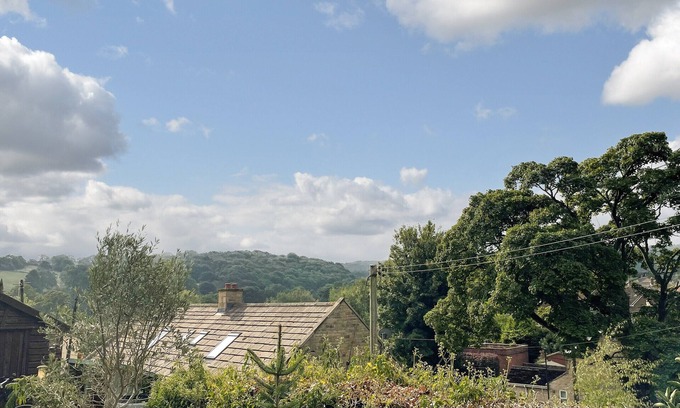 Holymoorside Cottage | 3 bedroom accommodation in Chesterfield