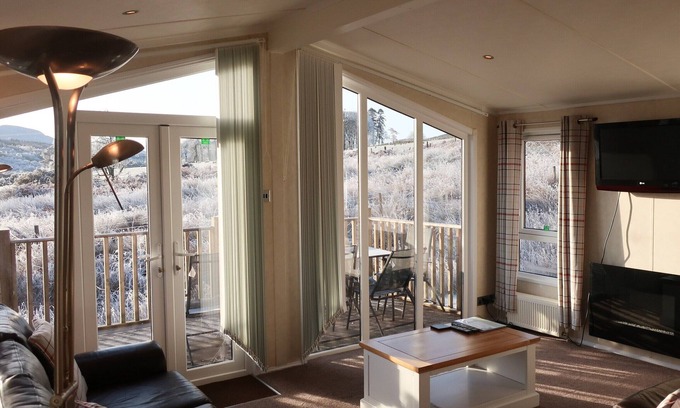 Banavie Cottage | 3 bedroom accommodation in Muirshearlich, near Fort William